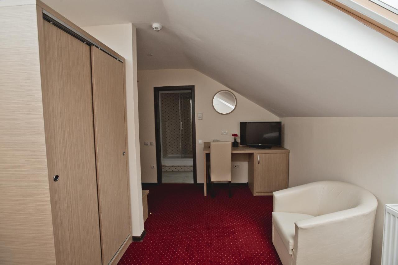 Hotel Evergreen 4*