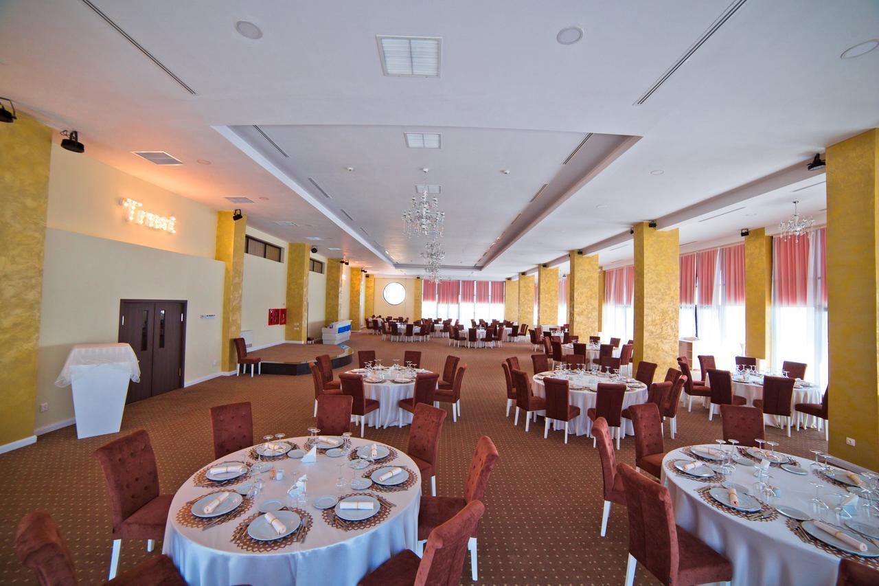 Evergreen 4* Amara